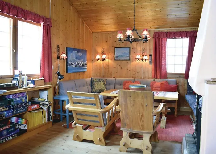 Semesterbostad 5 Bedroom Stunning In